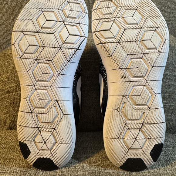 Nike Flex Contact Women’s Black/White Oreo Knit Sneakers Size 9.5 - Picture 7 of 10